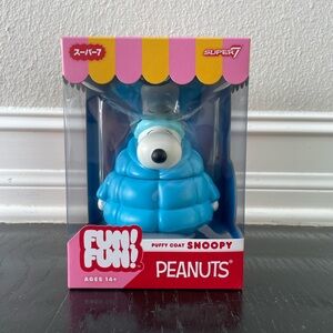 Super7 Peanuts Fun! Fun!
Wave 01
Snoopy Puffy Coat Figure